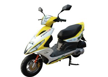 中国 ディスク/ドラム・ブレーキのガスのモペットのスクーターの黄色/白いプラスチック ボディ高い最高速度 サプライヤー