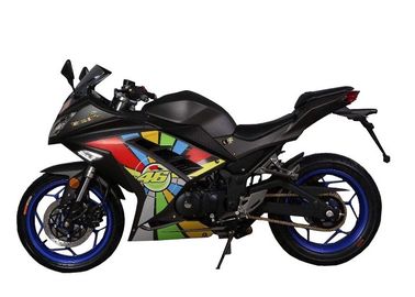 中国 強力な競争の通りのスポーツのオートバイはプラスチック ボディ150cc 200cc 250cc 350ccエンジンを黒くします サプライヤー