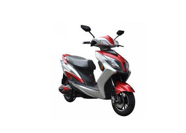 中国 1000Wモーターを搭載する軽量の電気オートバイのスクーターの白く赤い色 サプライヤー